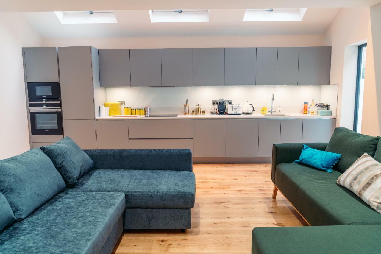 Flat 2, Cromwell Road 3 Bedroom *