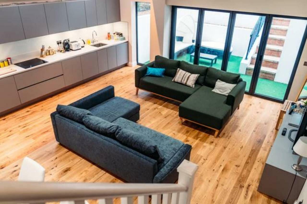 Flat 2, Cromwell Road 3 Bedroom